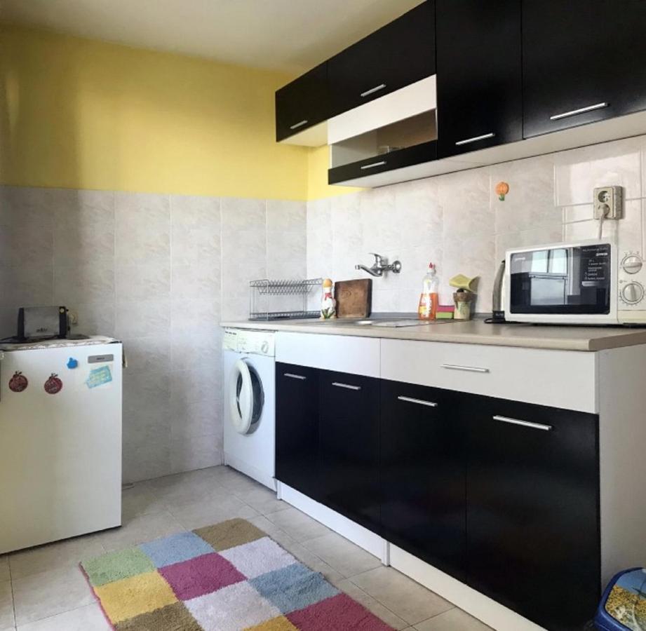 Day And Night Appartement Veliko Tarnovo Buitenkant foto